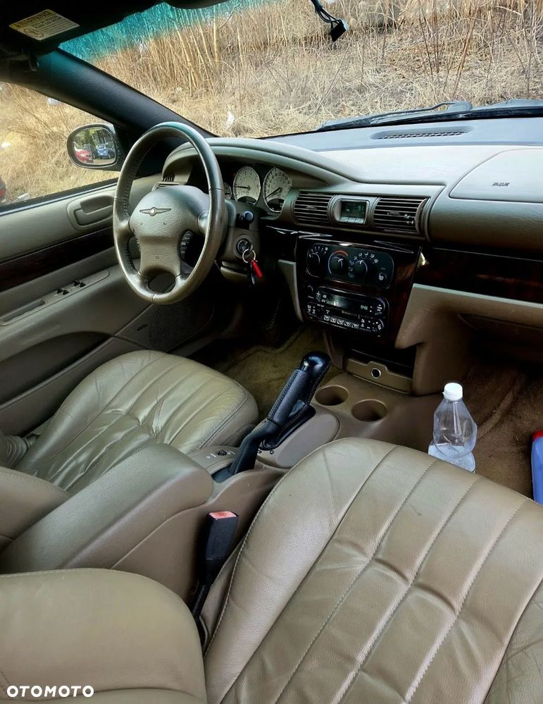 Chrysler Sebring 2.7 LX - 7