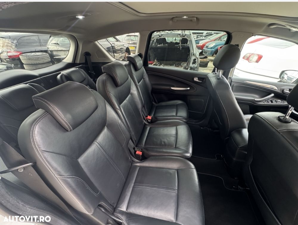 Ford S-Max - 7