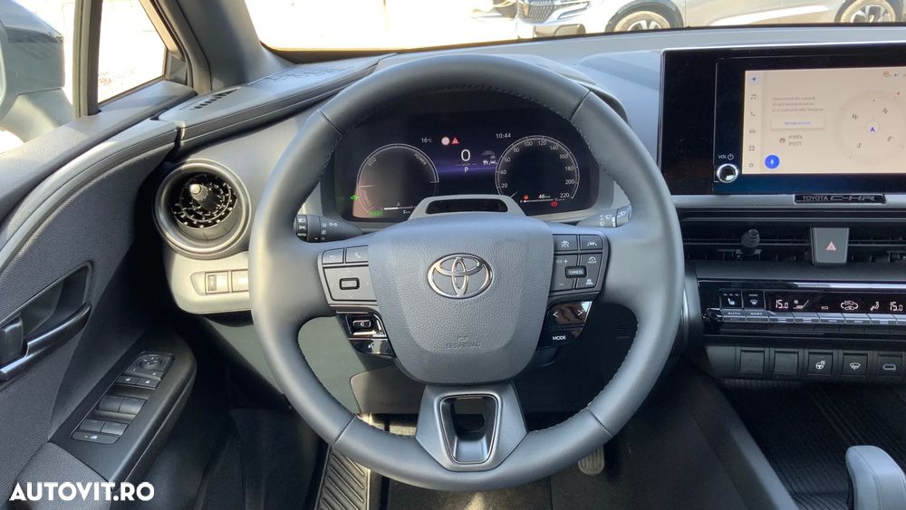 Toyota C-HR - 14