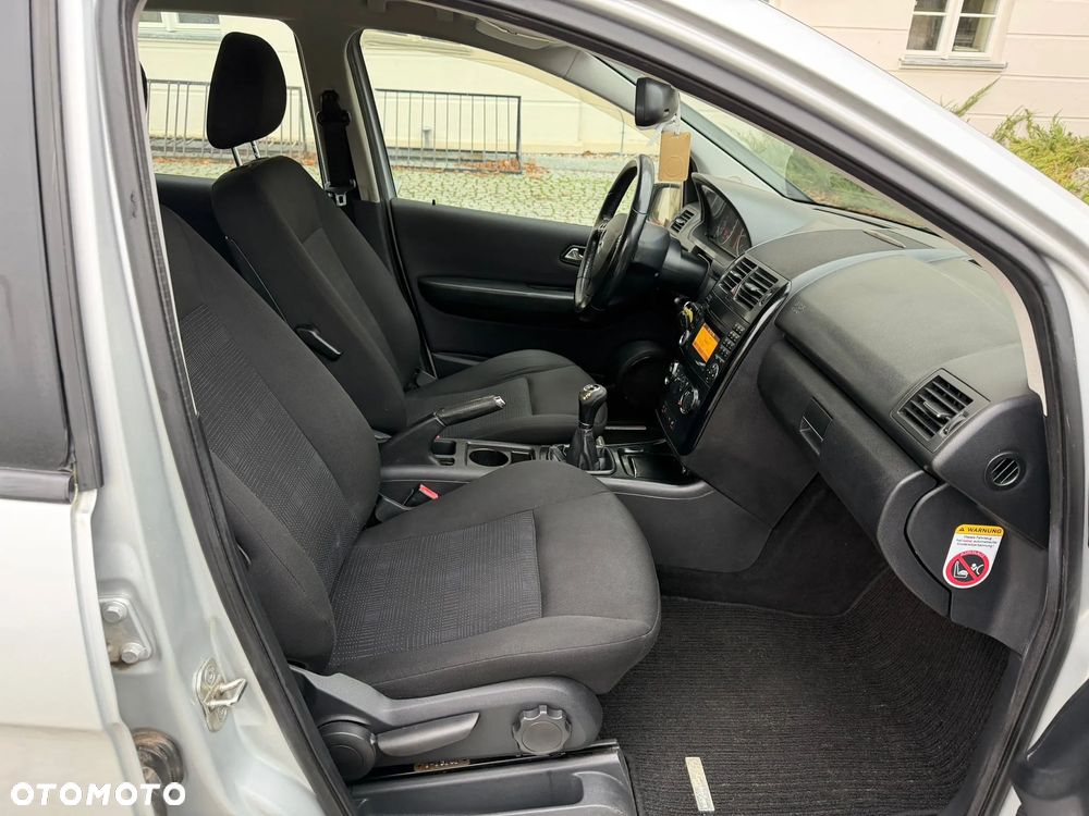 Mercedes-Benz Klasa A 150 BlueEFFICIENCY Elegance - 39