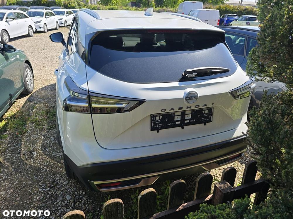 Nissan Qashqai 1.3 DIG-T mHEV N-Connecta Xtronic - 5