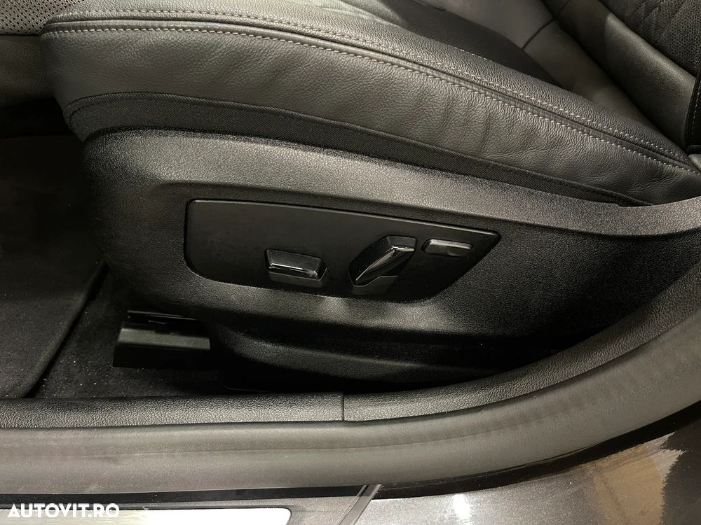 BMW Seria 5 520d Aut. Sport Line - 29