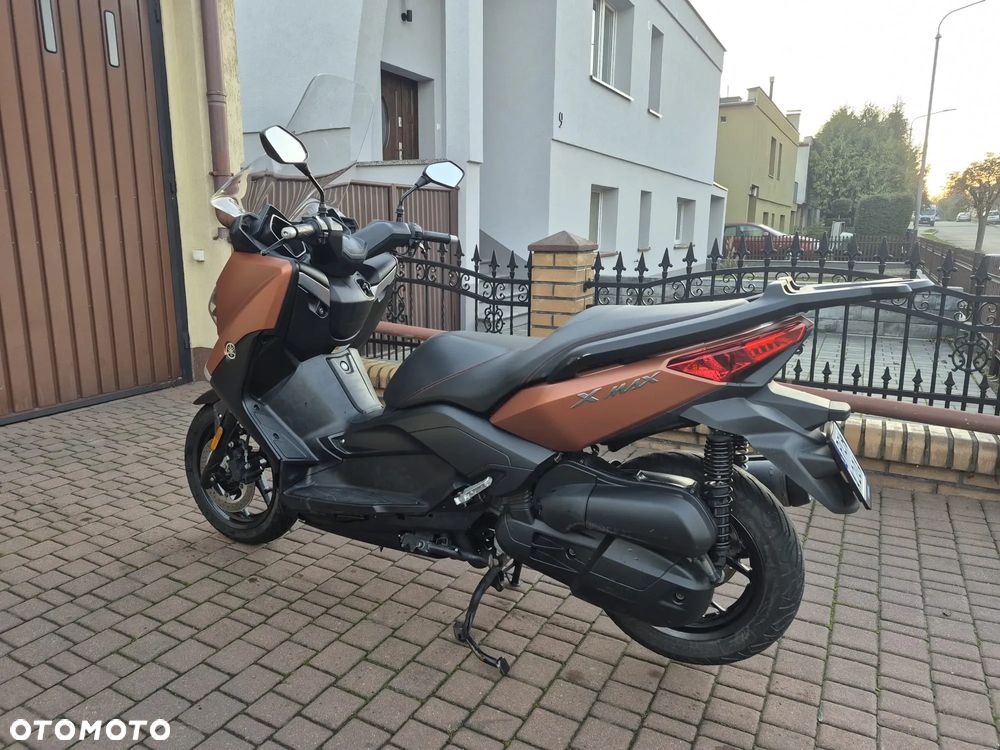 Yamaha X-max - 4