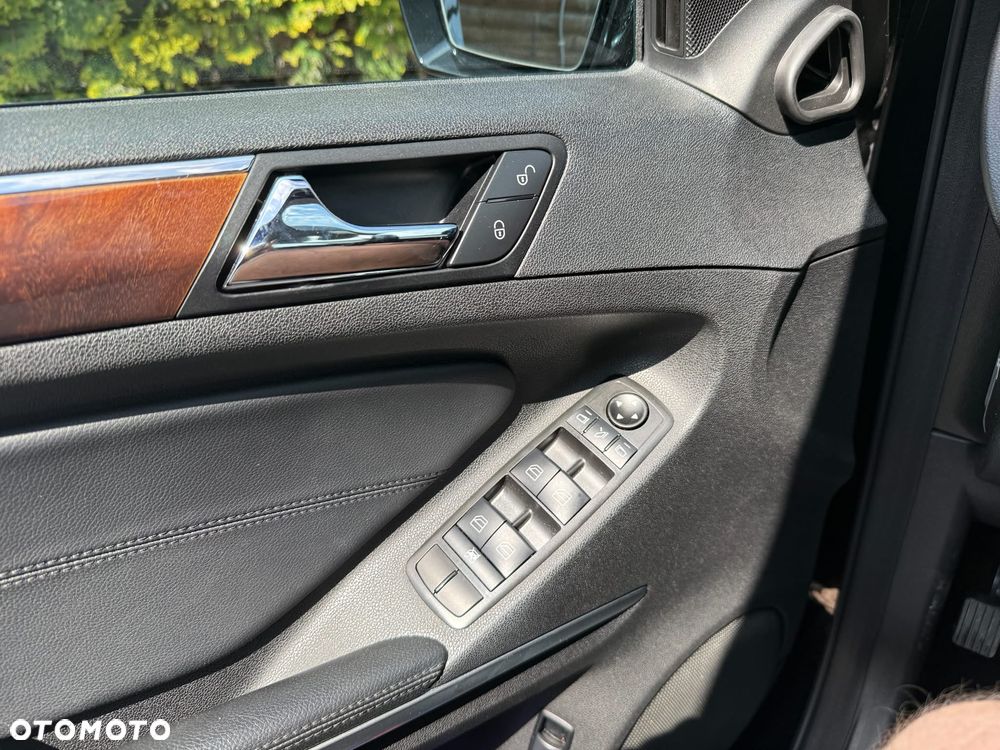 Mercedes-Benz ML 350 BlueTEC 4-Matic - 16