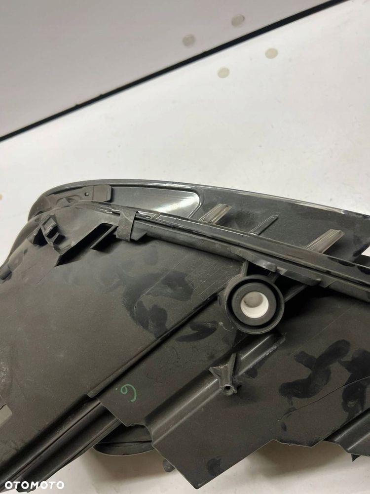 8W0 941 044 Reflektor lampa uszkodzona Audi A4 S4 B9 PRAWA - 10
