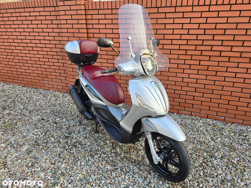 Piaggio Beverly - 1