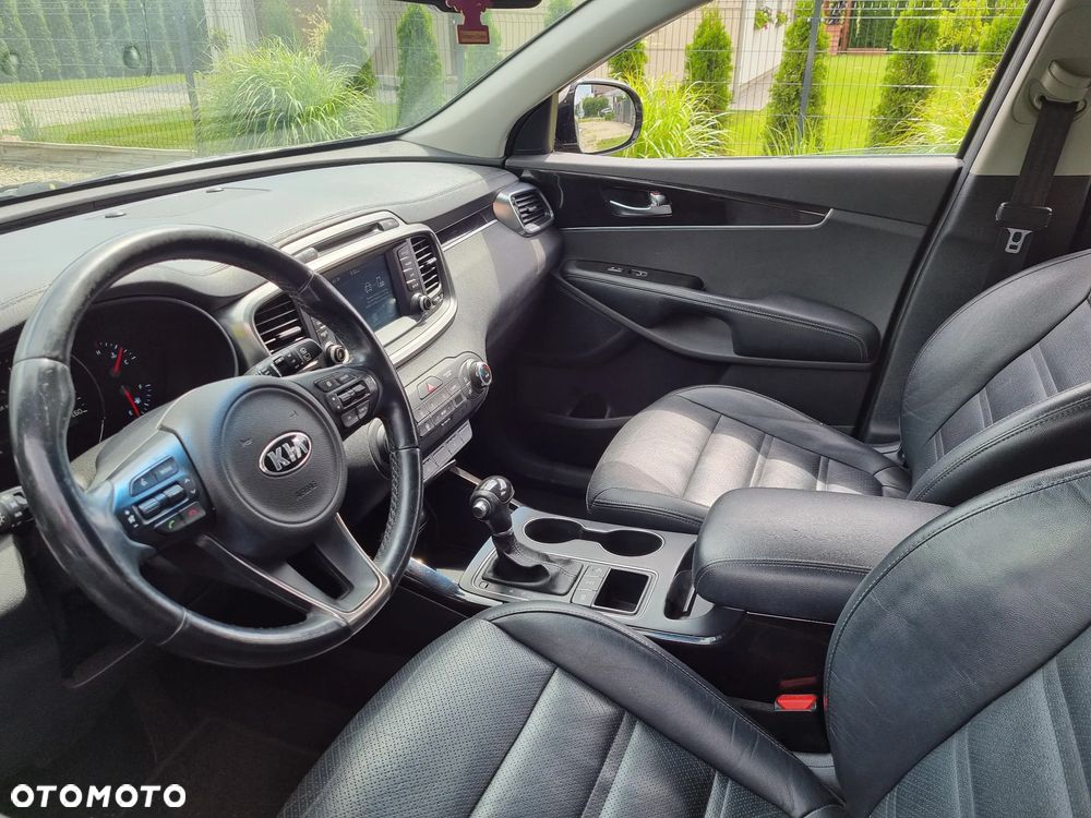 Kia Sorento - 12