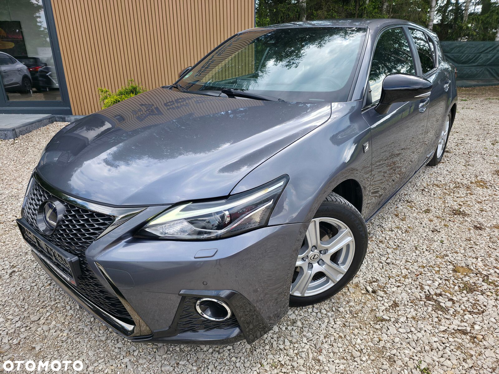 Lexus CT - 3