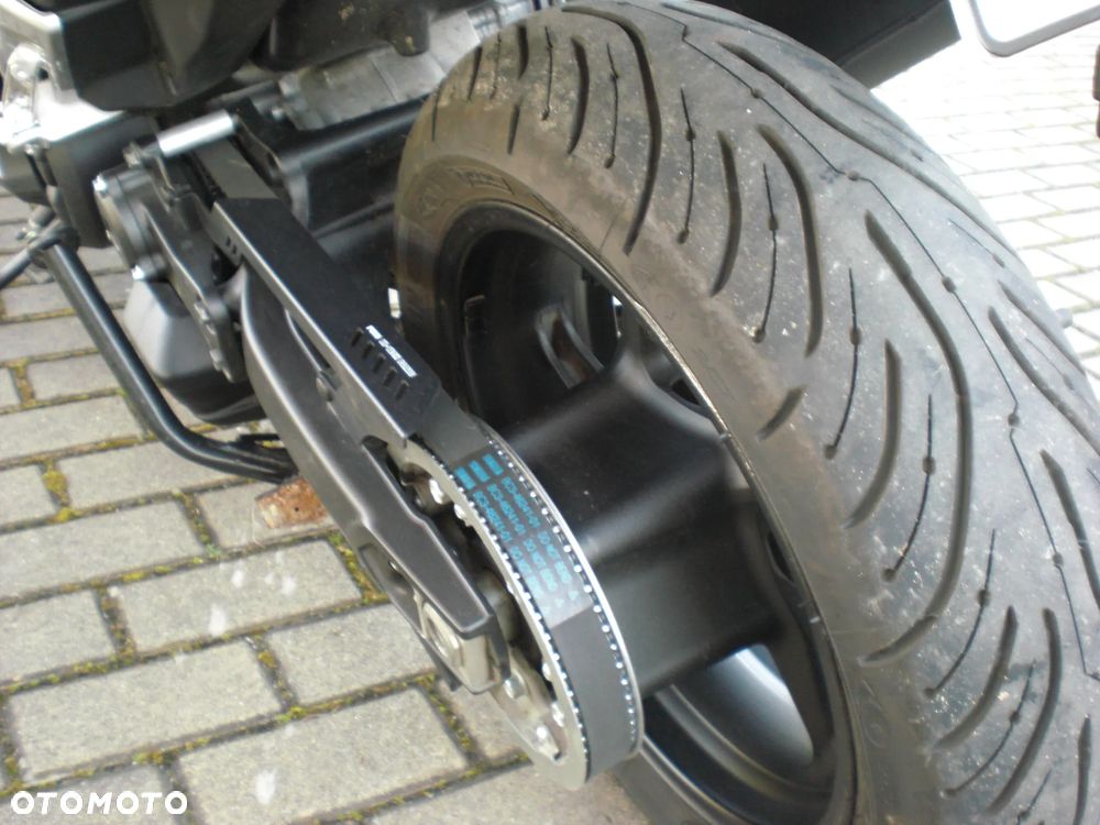 Yamaha Tmax - 21