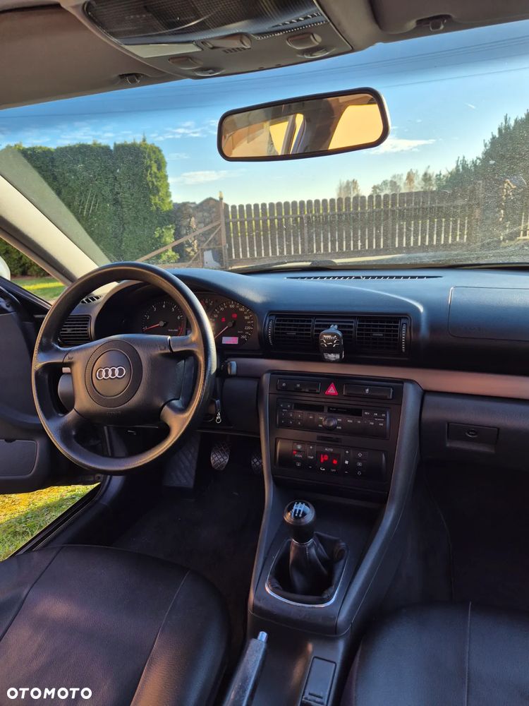 Audi A4 Limousine - 7