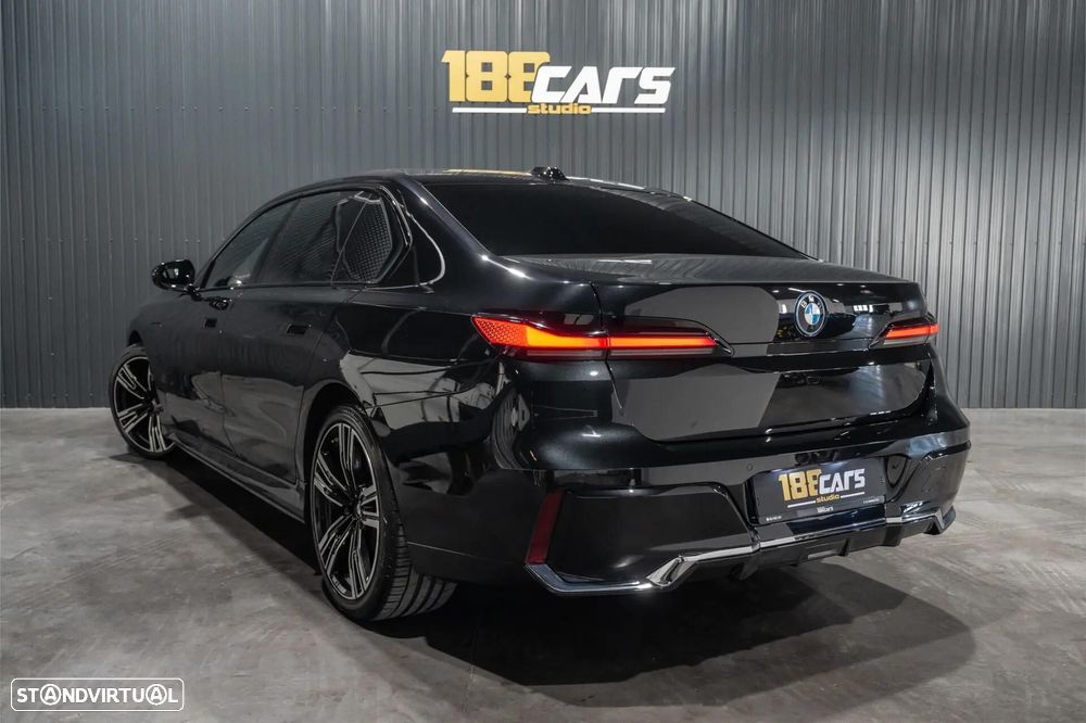 BMW 750 750e xDrive Pack Desportivo M - 59