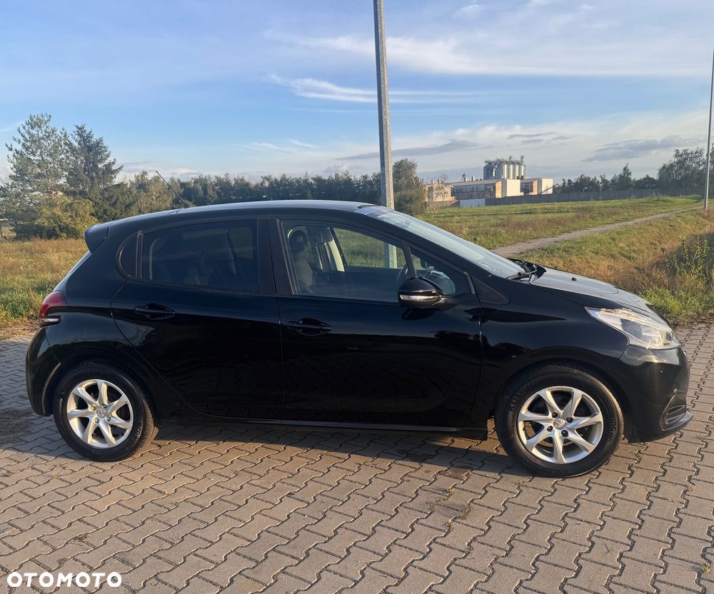 Peugeot 208 1.2 VTi Allure - 11
