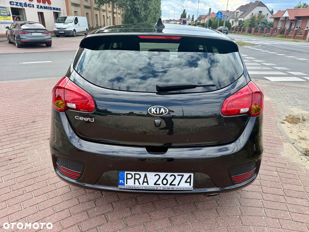 Kia Ceed 1.4 CVVT Dream-Team Edition - 6