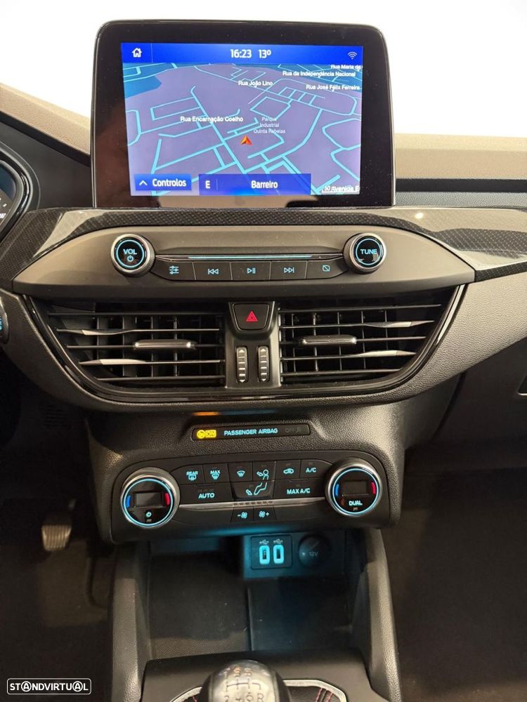 Ford Focus SW 1.0 EcoBoost MHEV ST-Line X - 13