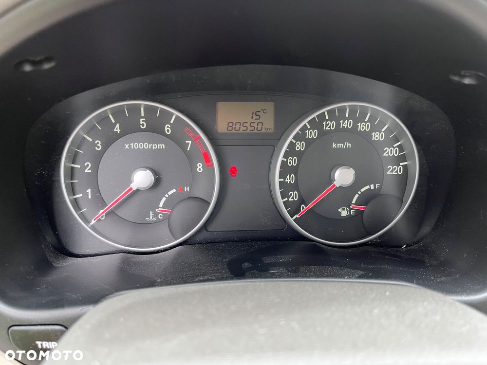 Hyundai Accent - 7