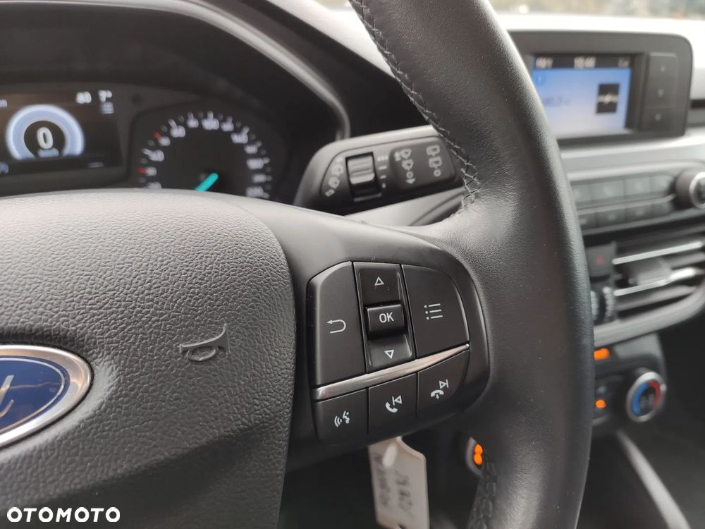 Ford Focus 1.0 EcoBoost Trend Edition - 24