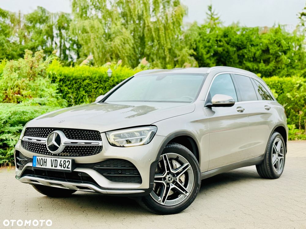 Mercedes-Benz GLC 200 4Matic 9G-TRONIC AMG Line Plus - 2