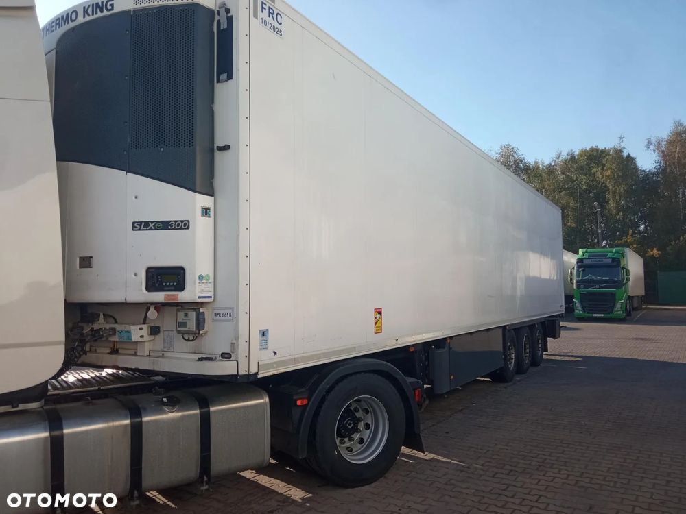 Schmitz Cargobull SKO 24L - 1