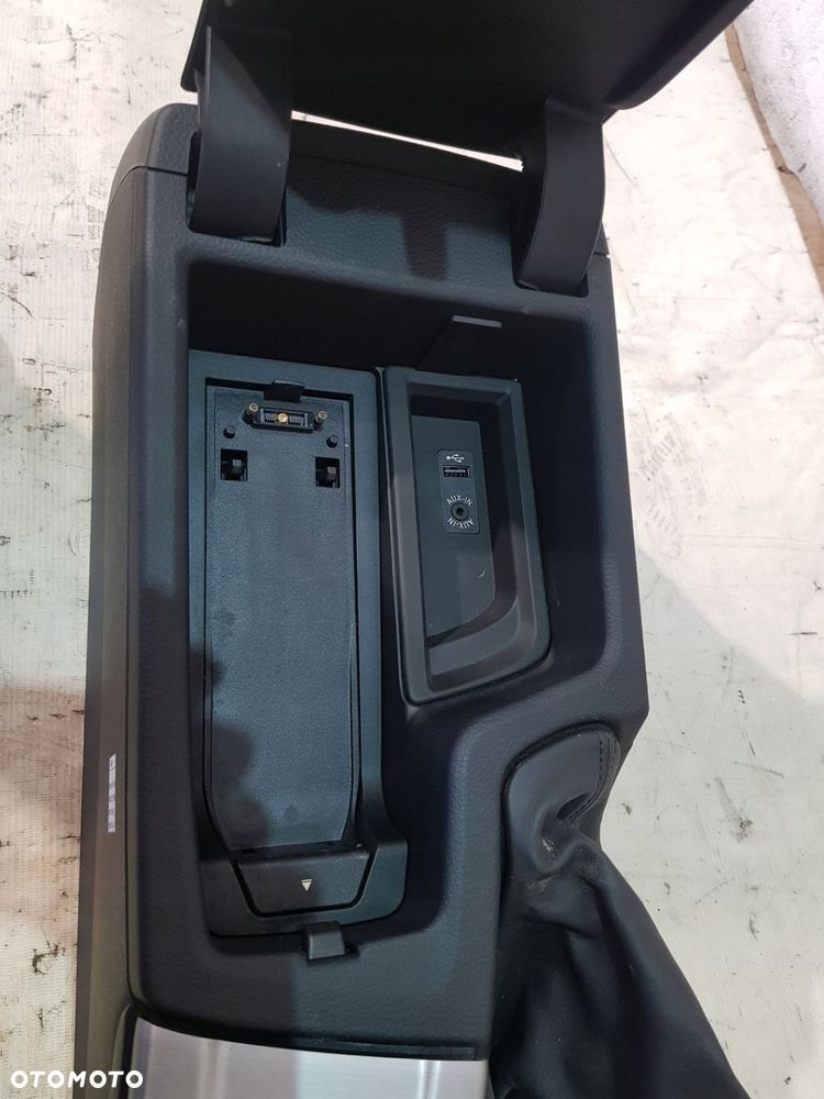 TUNEL ŚRODKOWY SKÓRA BMW F30 F31 EUR AUX USB - 12