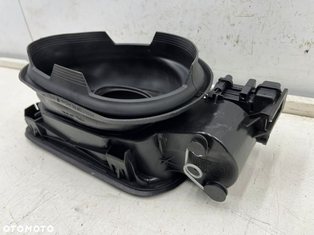 Klapka wlewu paliwa BMW X5 F15 F85 X6 F16 F86 13-19r. nie przebita 7328100 - 7