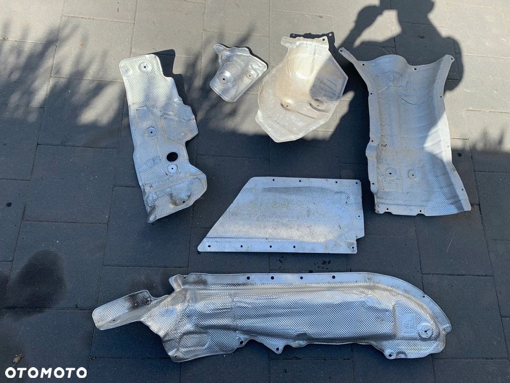 OSŁONY TERMICZNE PODWOZIA BMW X5 G05 X6 G06 KOMPLET - 2