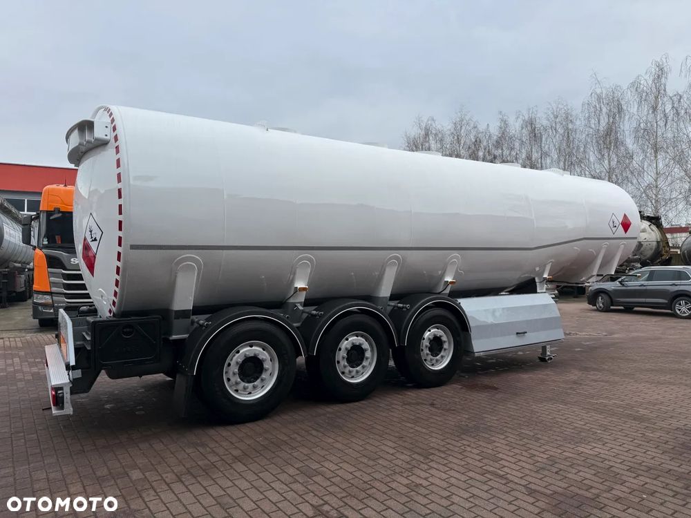 Inny Willig do paliwa, 5 komór, ADR, świeżo po dozorach - 9