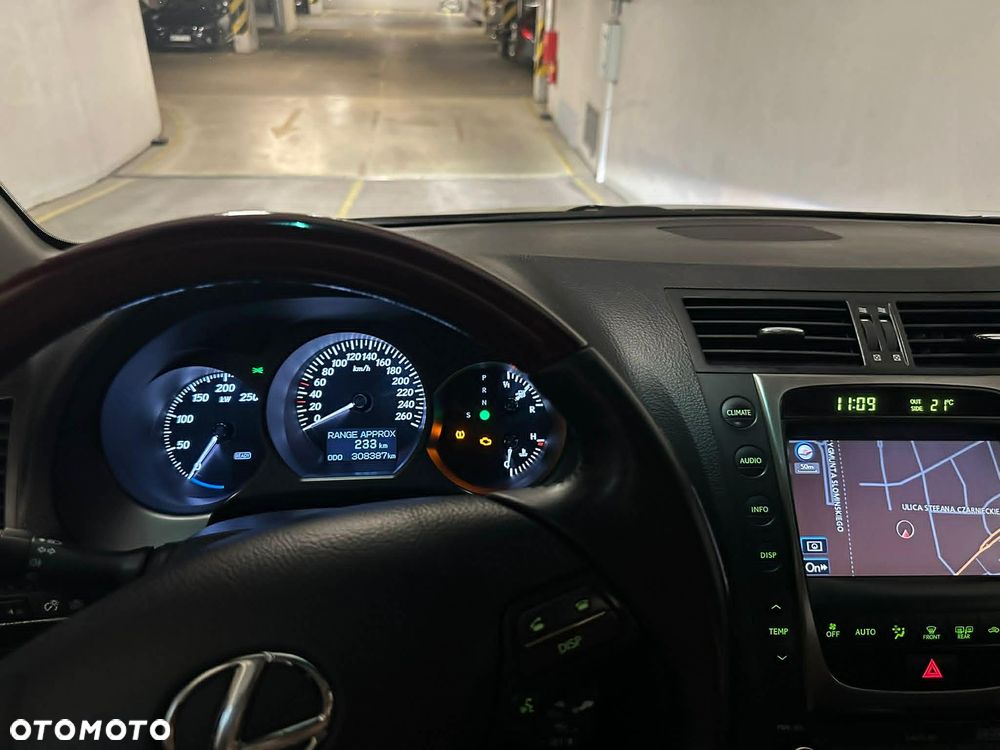 Lexus GS - 24
