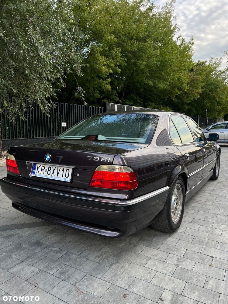 BMW Seria 7 735i - 6