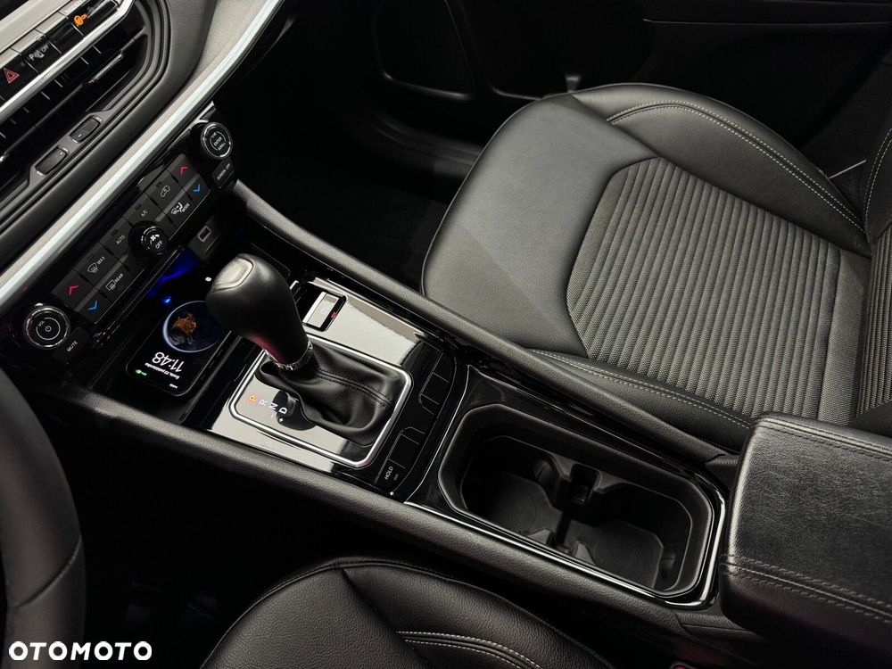 Jeep Compass - 24