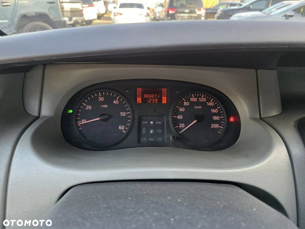 Renault Trafic - 9