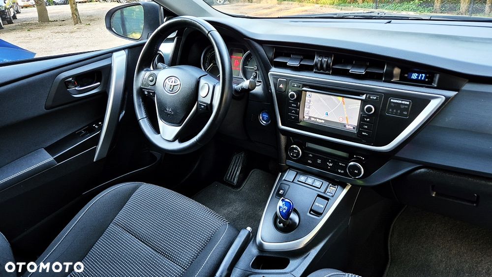 Toyota Auris 1.8 HSD Luna - 39
