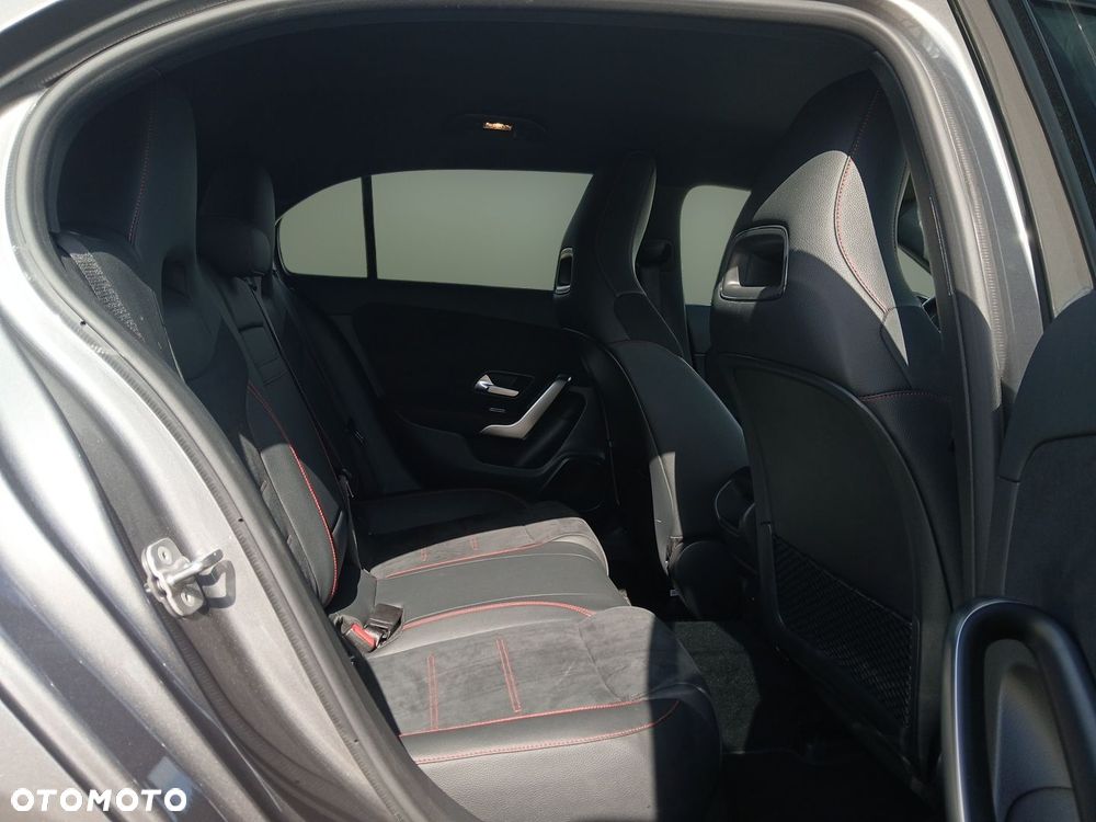 Mercedes-Benz Klasa A 200 AMG Line 7G-DCT - 15