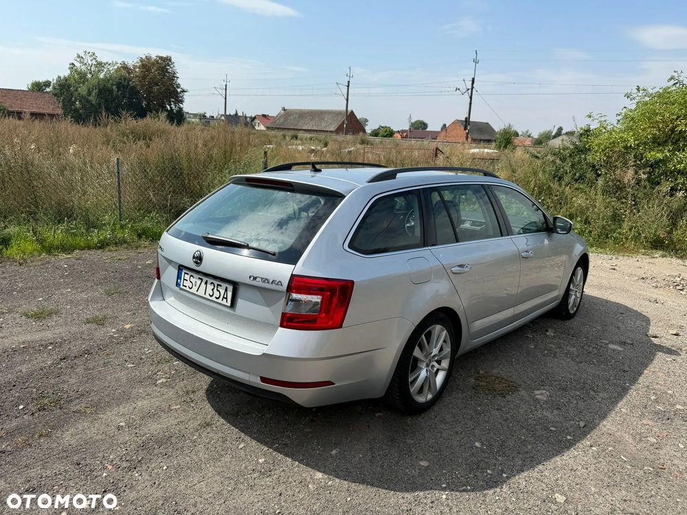 Skoda Octavia 2.0 TDI SCR Style DSG - 10