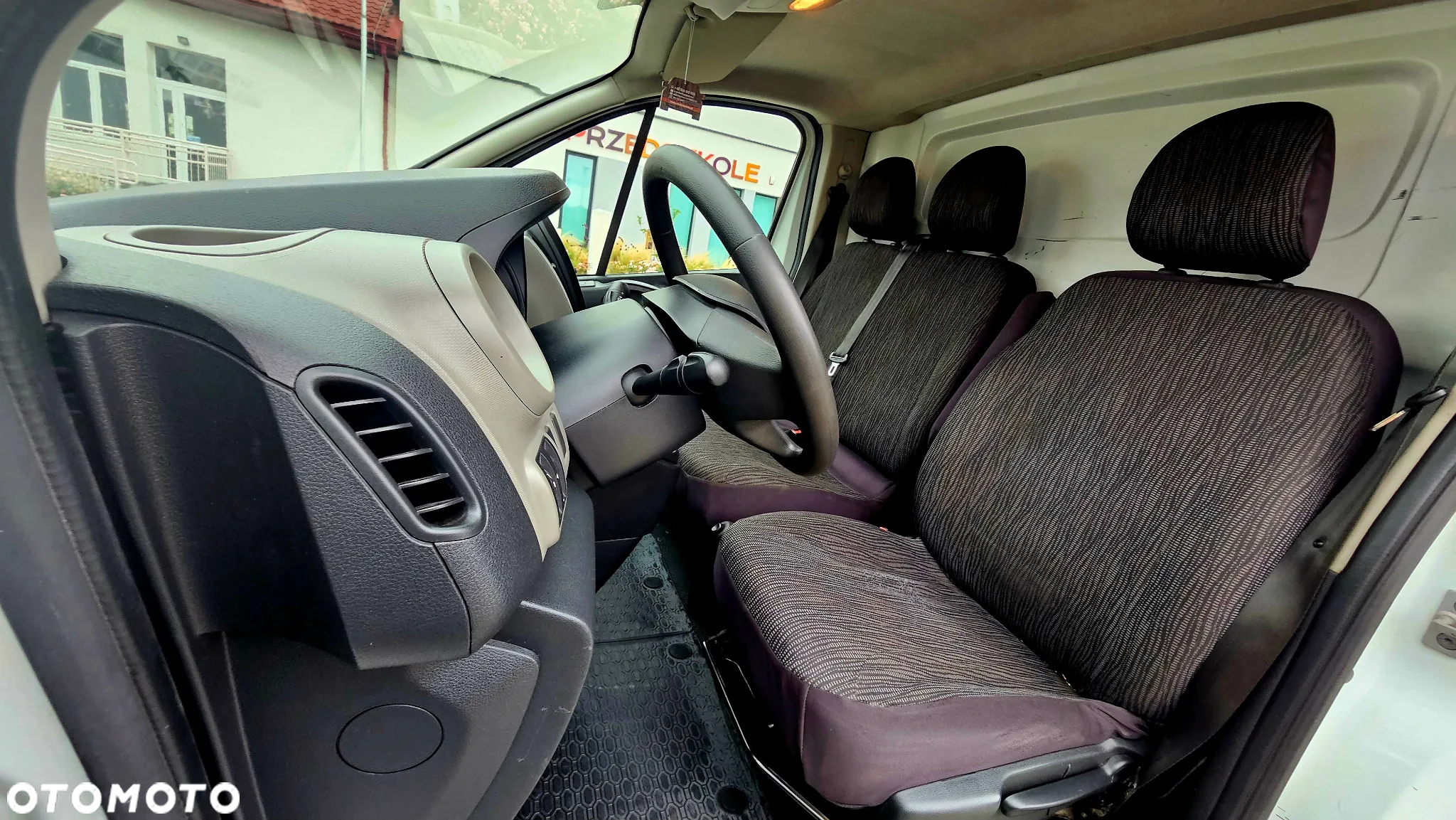 Renault Trafic - 32