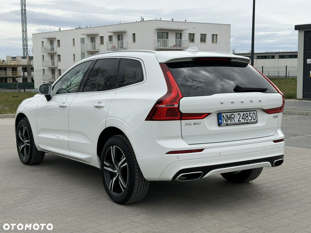 Volvo XC 60 D3 R-Design - 9