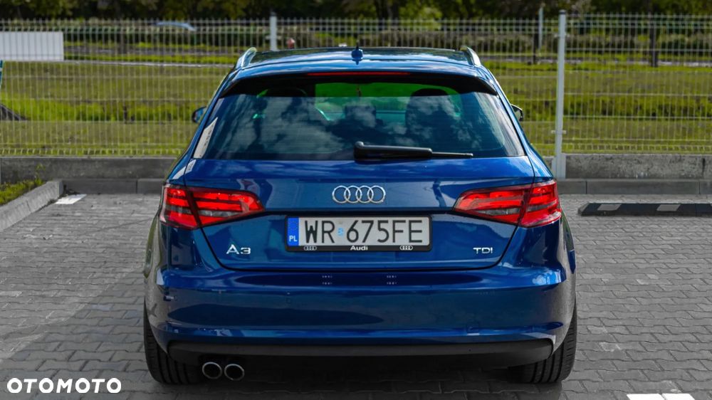 Audi A3 Sportback 2.0 TDI Ambiente - 4
