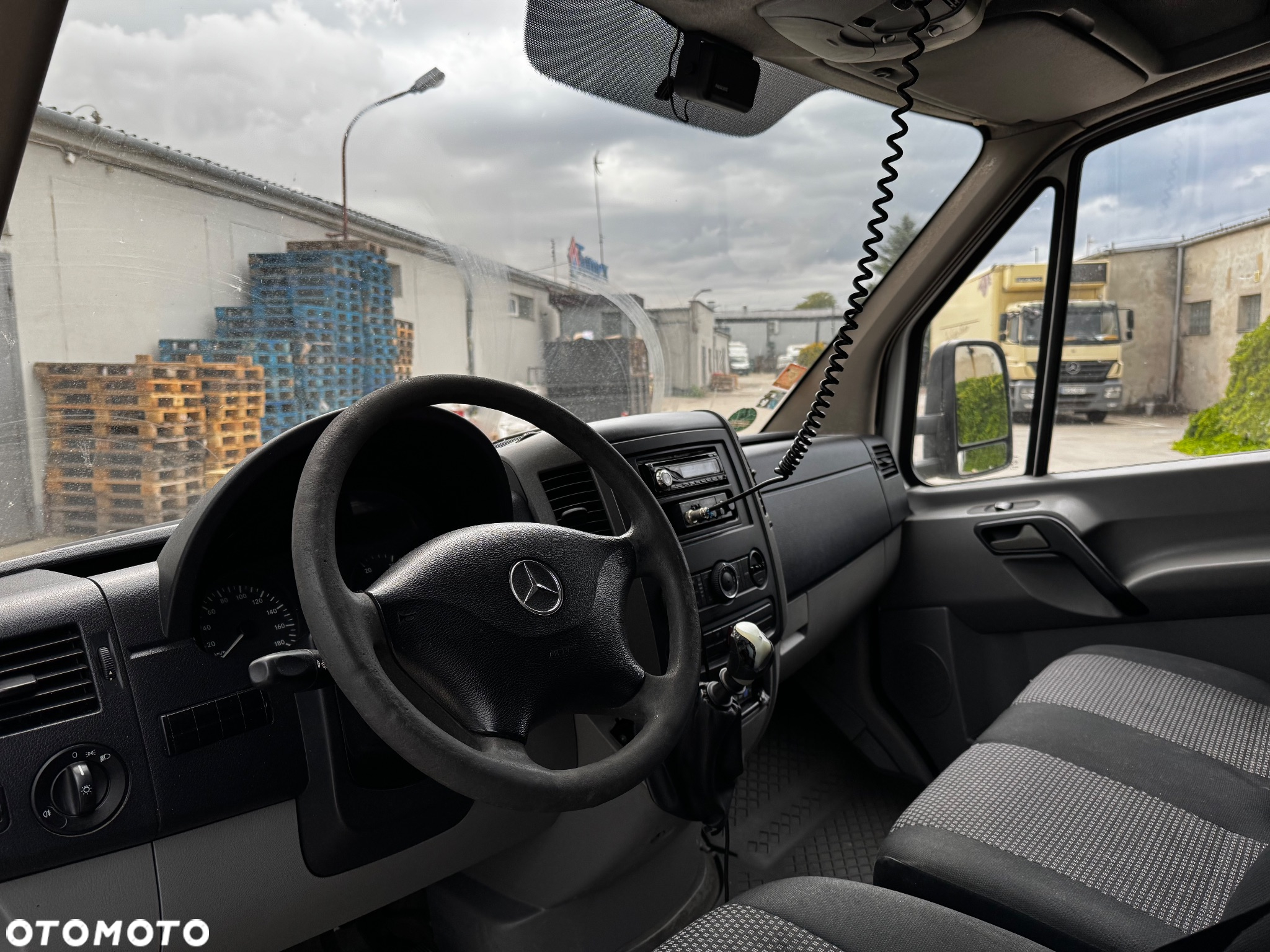 Mercedes-Benz Sprinter - 7