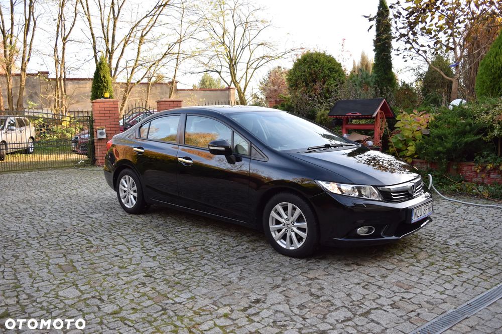 Honda Civic 1.8 Executive EU6 - 8