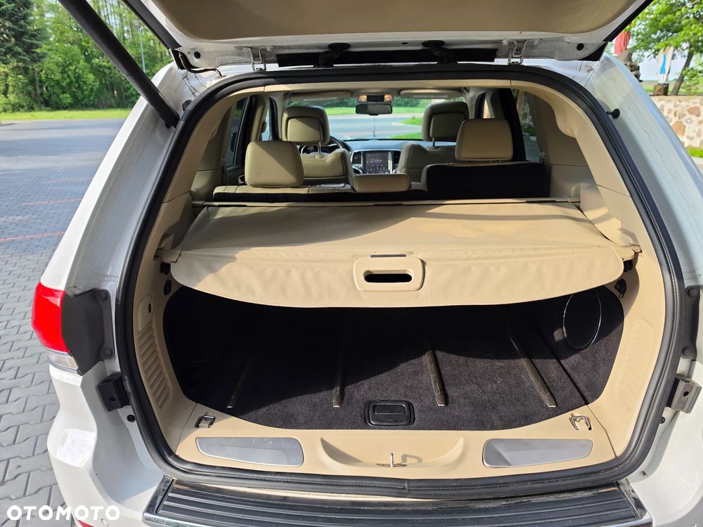 Jeep Grand Cherokee - 18