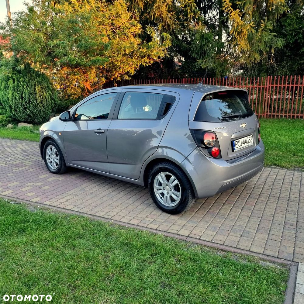 Chevrolet Aveo 1.4 16V LT - 14