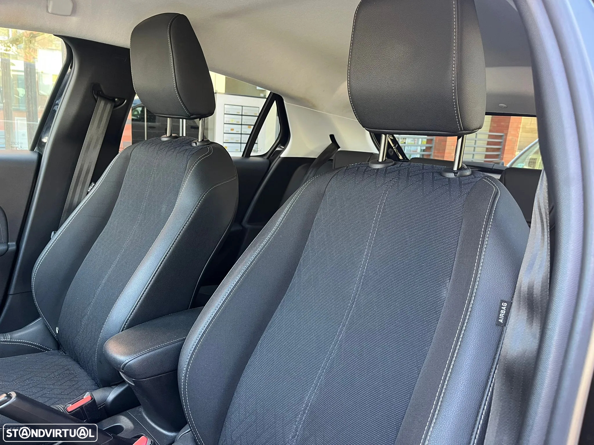 Opel Corsa 1.5 D Elegance - 22