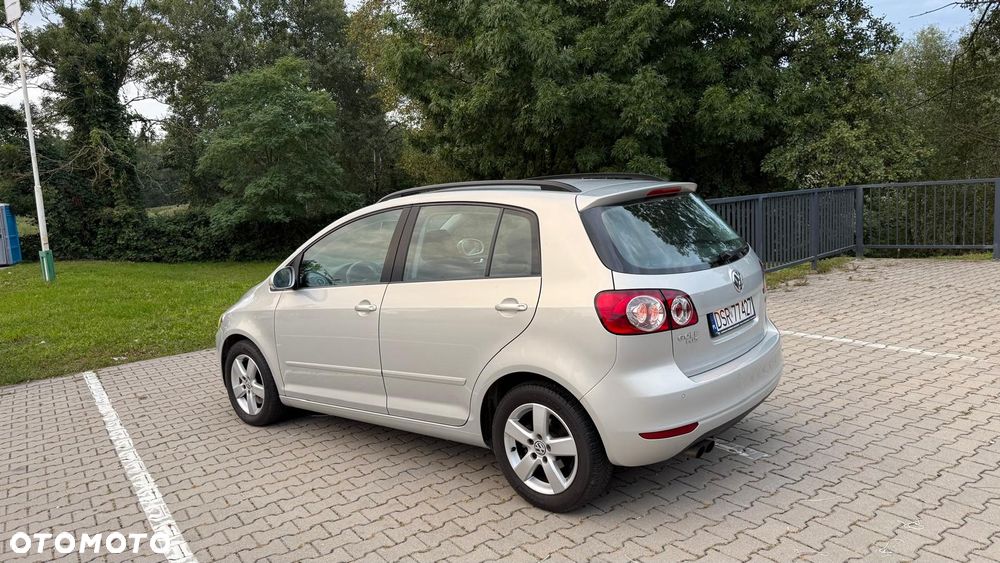 Volkswagen Golf Plus 2012 photo 3