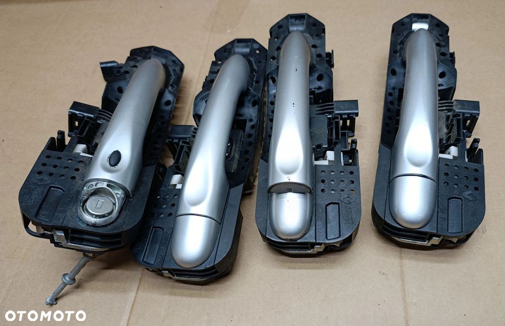 Scenic III klamka kaseta drzwi Europa Grand Scenic III Renault - 1