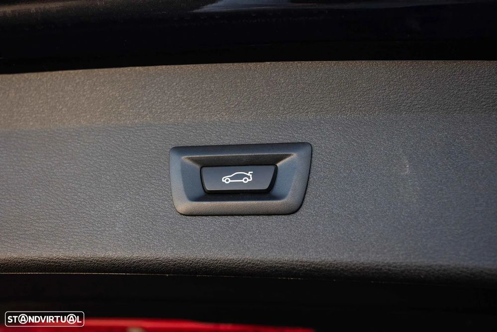 BMW X1 xDrive25e Advantage - 32