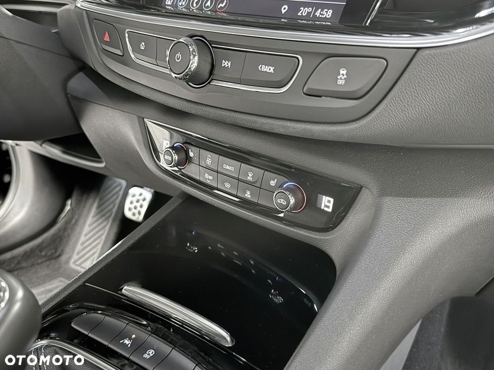 Opel Insignia - 26