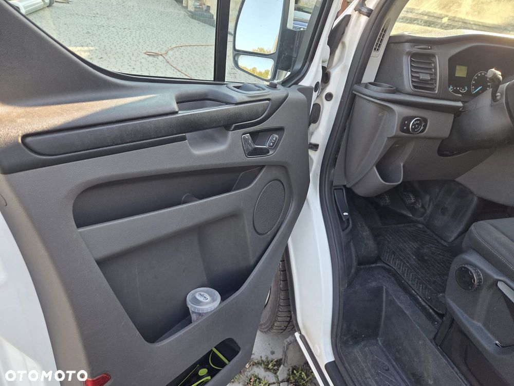 Ford Transit Custom 310 L2H1 Limited - 12