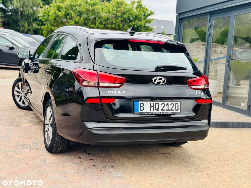 Hyundai i30 1.6 CRDI DCT Premium - 28