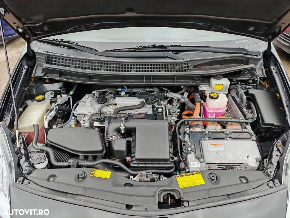 Toyota Prius - 8