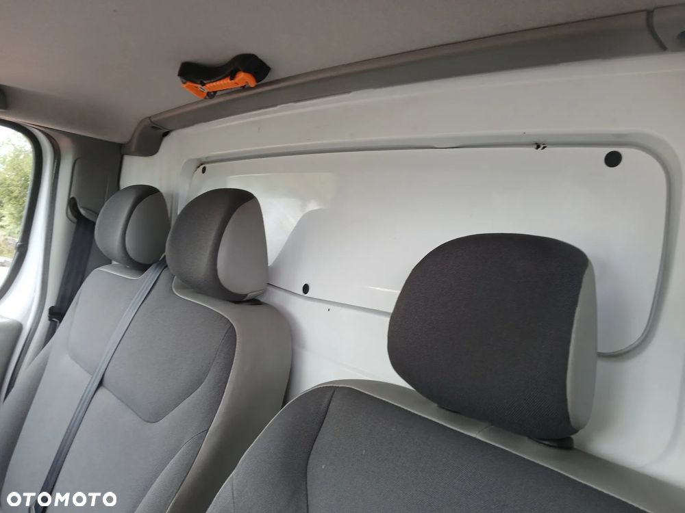 Opel VIVARO - 12