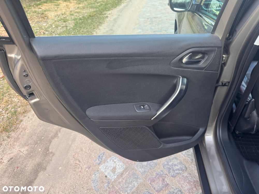 Peugeot 2008 e-HDi FAP 115 STOP & START Allure - 15